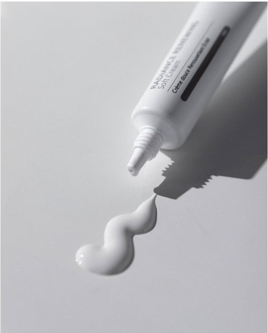 レディアンス リフレッシュ ソフトクリーム RADIANCE RENEWING Soft Cream